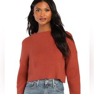 Lulus - Cropped Ribbed Sweater in Rust Brown